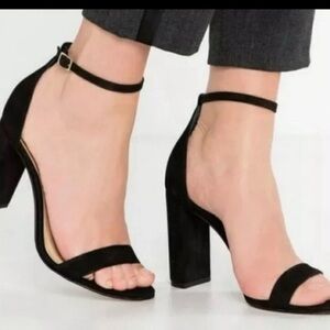 Vince Camuto Malissa Black Embossed Scales Size 8.5. NIB